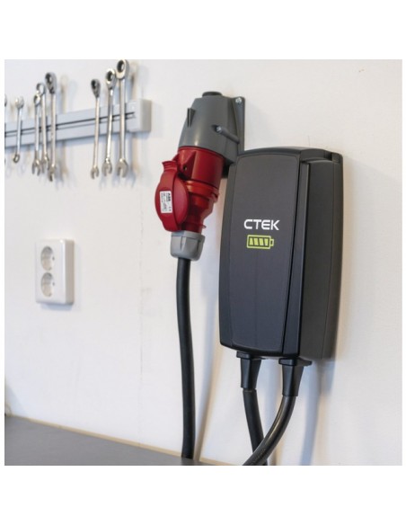 CHARGEUR DE BATTERIE PORTABLE POUR VEHICULE ELECTRIQUE NJORD GO CTEK