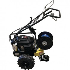 ENFOUISSEUSE DE CABLE PERIMETRIQUE DE ROBOT DE TONTE EQUIPEE OSVAN 2