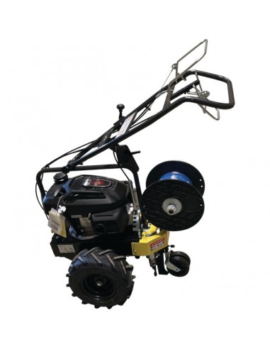 ENFOUISSEUSE DE CABLE PERIMETRIQUE DE ROBOT DE TONTE EQUIPEE OSVAN