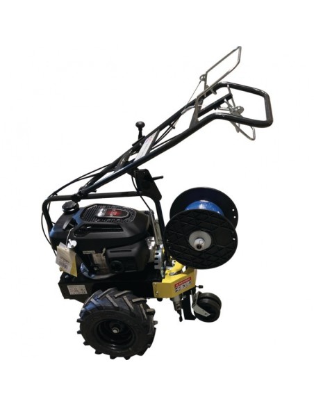 ENFOUISSEUSE DE CABLE PERIMETRIQUE DE ROBOT DE TONTE EQUIPEE OSVAN