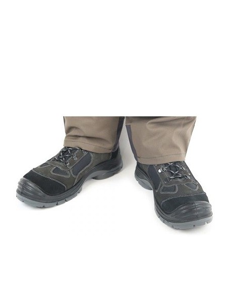 Chaussures de sécurité Phoenix type basket haute T.43