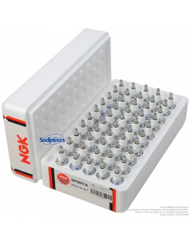 Bougie-type-BPMR7A-NGK-par-50-07403