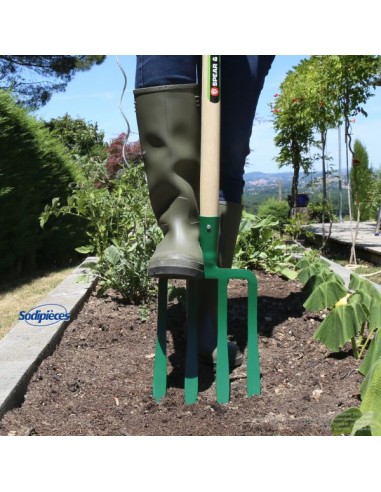 Fouche-a-becher-Spear-Jackson-4-dents-avec-manche-bois-44018