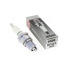 Bougie type BP5ES. NGK