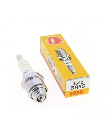 Bougie type BR6S. NGK